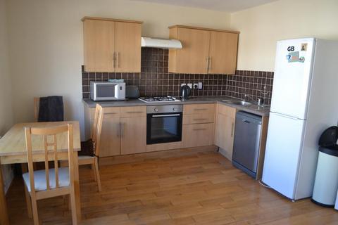 2 bedroom flat to rent, Garratt Lane, Tooting, London, Wandsworth, SW17 0NB