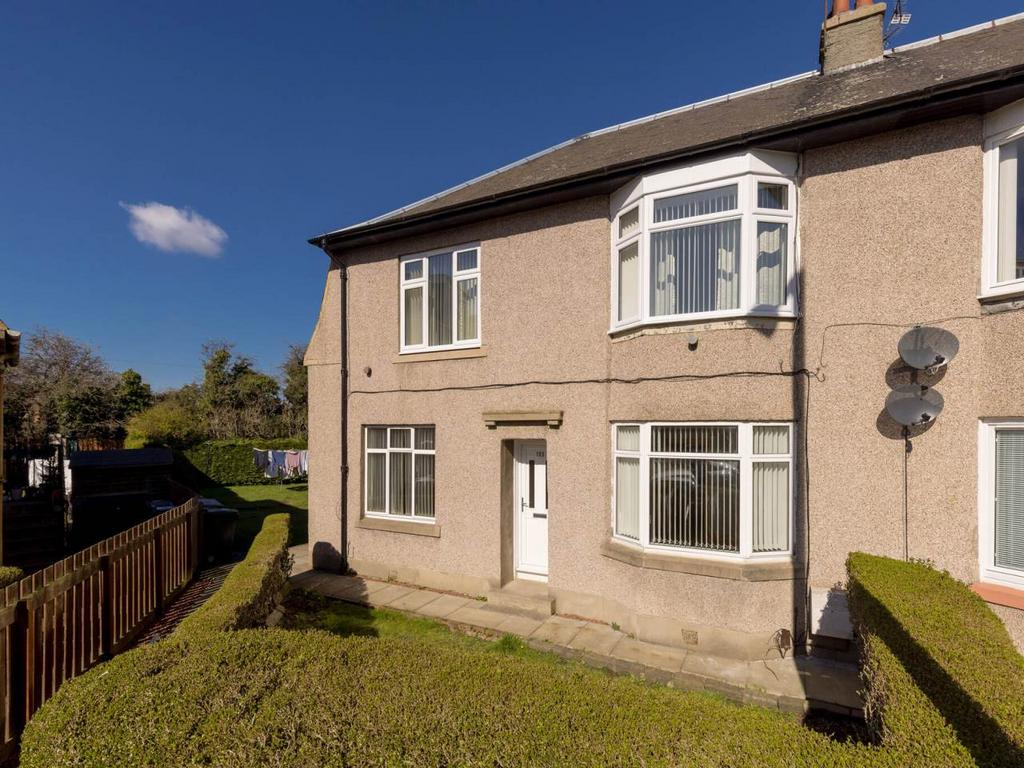 Crewe Road West, Granton, Edinburgh 2 bed villa for sale £150,000