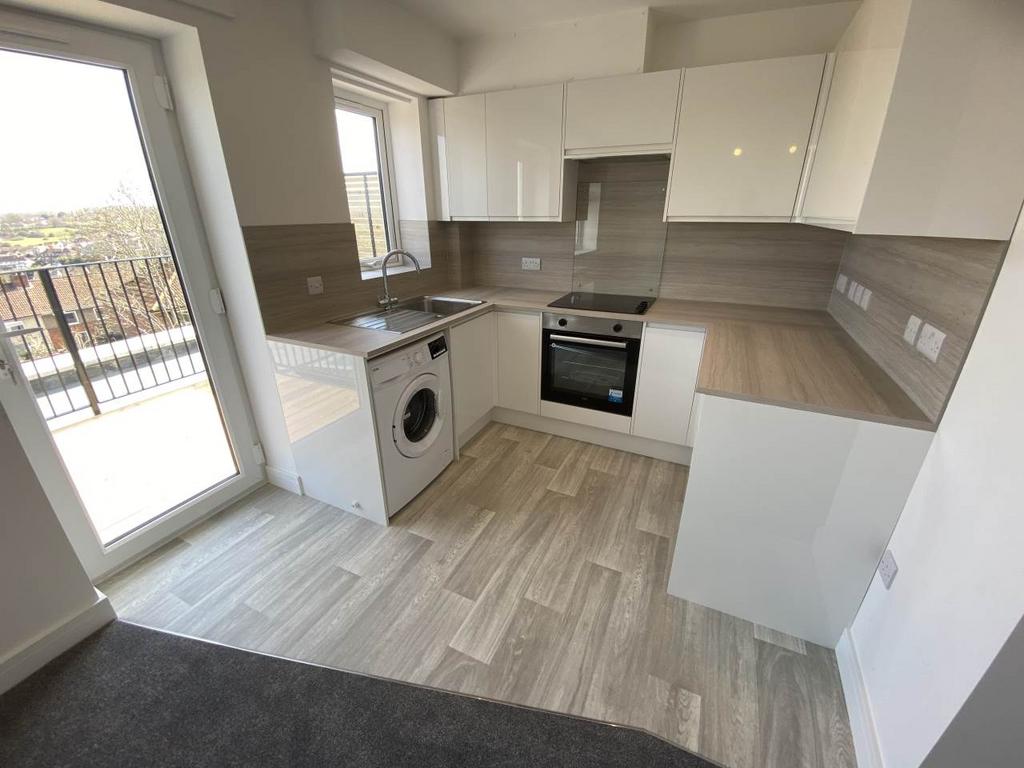 Eastlyn Road, Bedminster Down, Bristol 2 bed £1,500 pcm (£