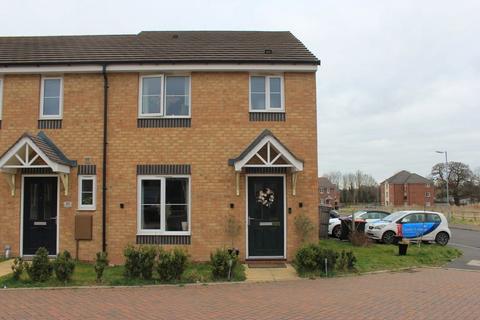 3 bedroom semi-detached house to rent, Saxon Drive, Newport, TF10 7FN