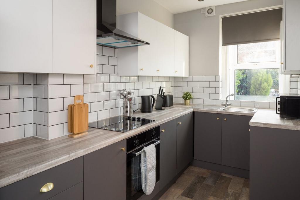 Tower Street, Barnsley 1 bed in a house share to rent £455 pcm (£105 pw)