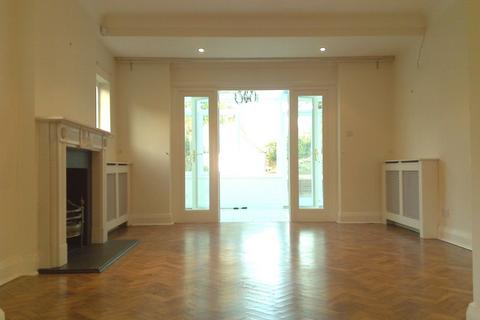 4 bedroom detached house to rent, Ringwood Avenue, London