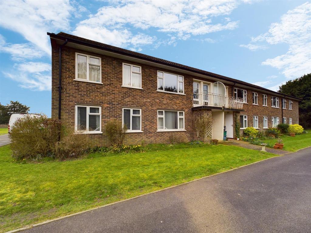 Sanderstead Court, Sanderstead 2 bed for sale £399,000