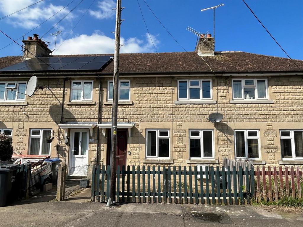 Dover Street, Chippenham 3 bed terraced house for sale £225,000