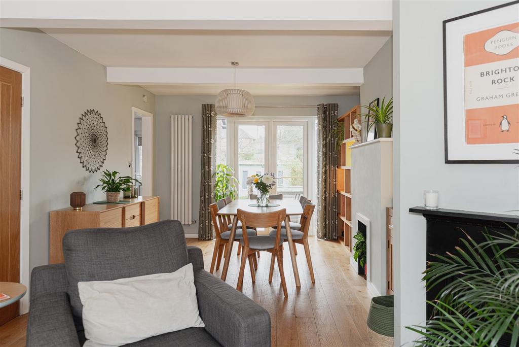 Godstone Road, Bletchingley, Redhill 3 bed semidetached house for sale