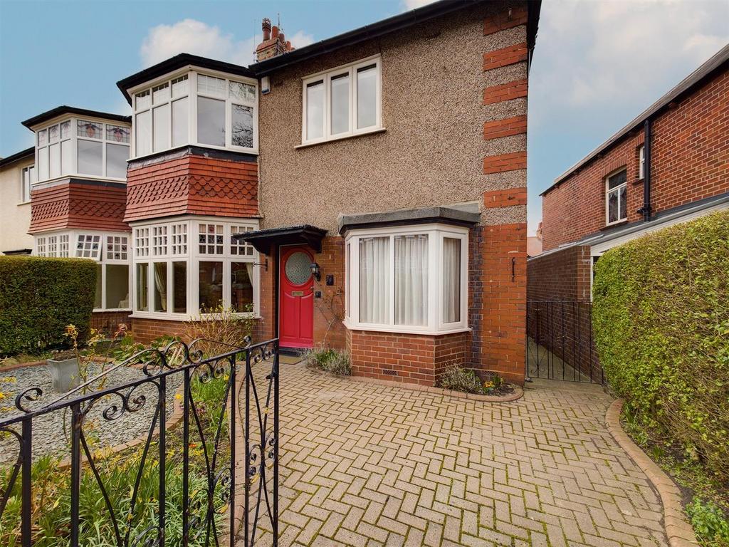 Holywell Avenue, Whitley Bay 4 bed semidetached house for sale £875,000