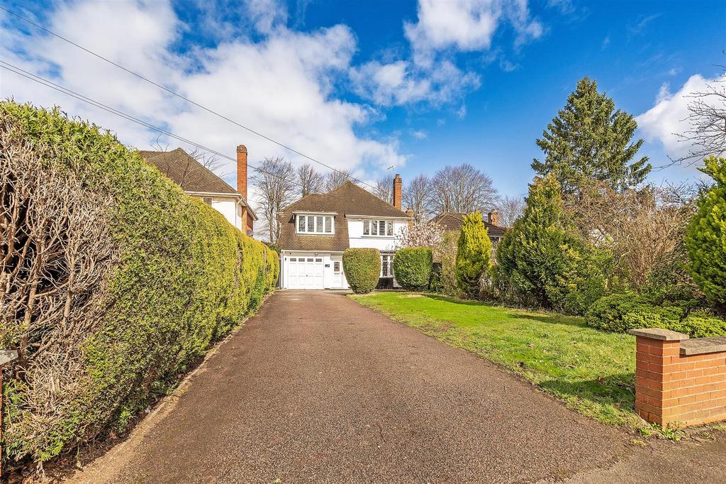 Dovehouse Lane, Solihull 4 bed detached house £650,000