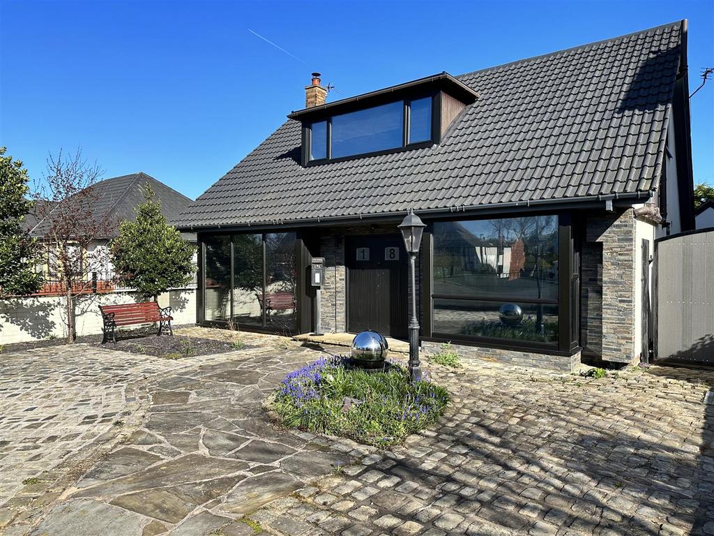 Balmoral Road, Lytham St Annes 4 bed detached bungalow £625,000