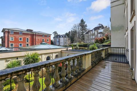 1 bedroom apartment for sale - Cartwright Court, Church Street, Malvern, WR14 2GE