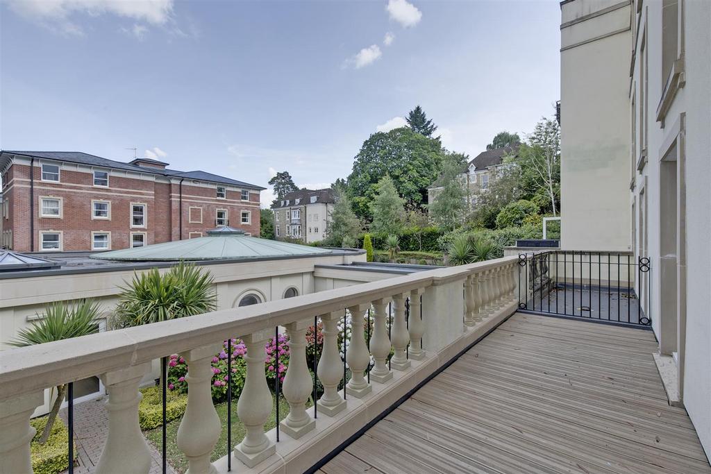 05-f8ba CT MCS Flat 25 Cartwright Court 013.jpg