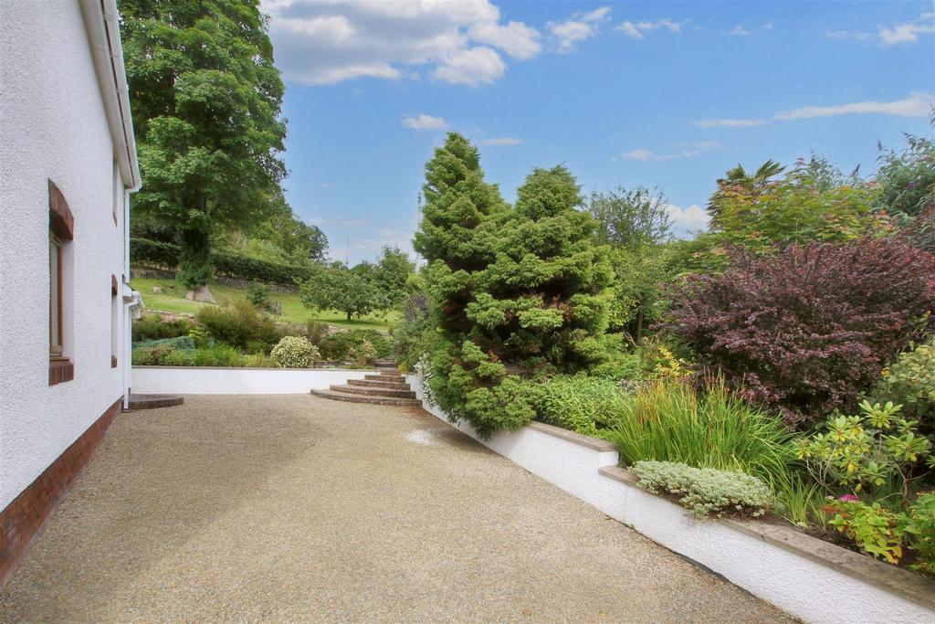 Side garden
