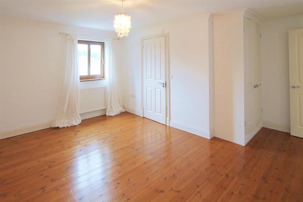 Bedroom 3.jpg