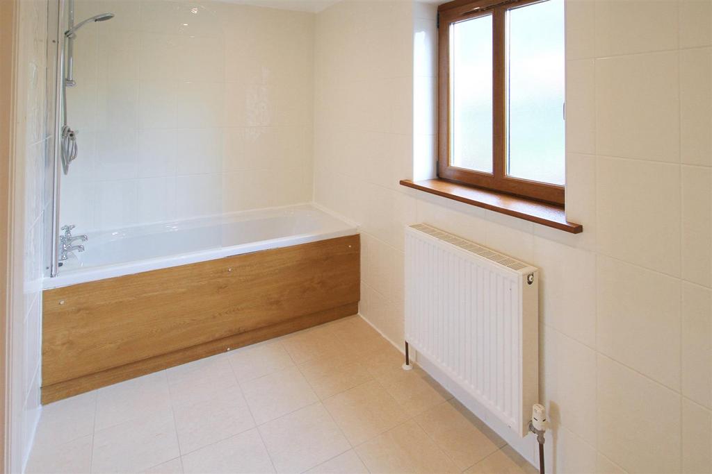 Ensuite 2..jpg
