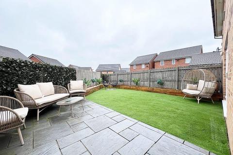 10 Carrs Drive, Cudworth, Barnsley, S72 8FZ