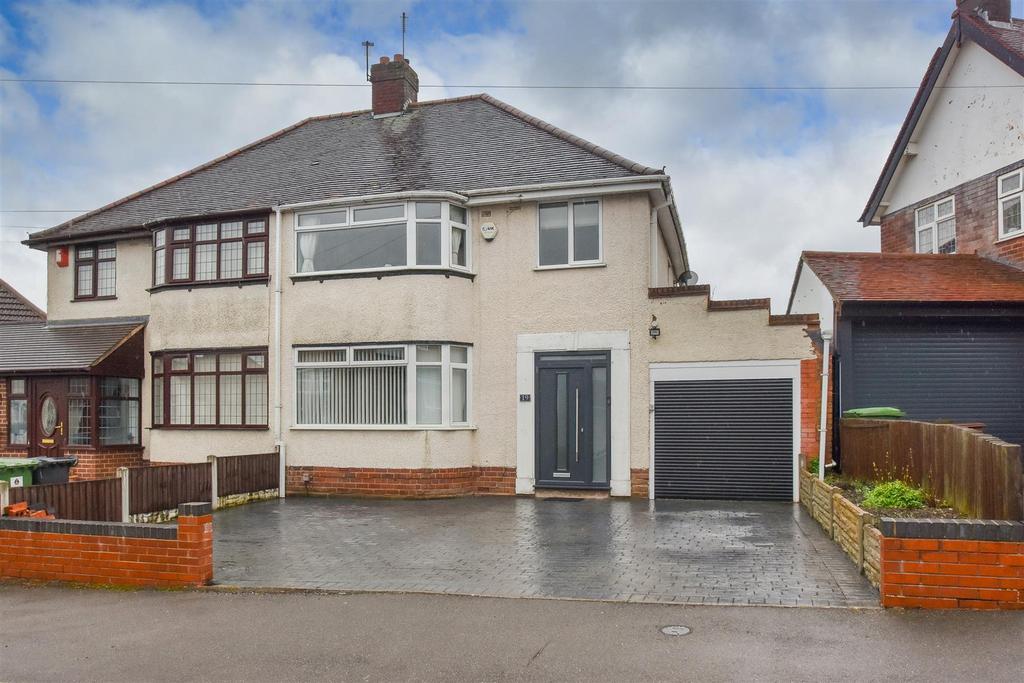 19-sandringham-road-penn-3-bed-semi-detached-house-300-000