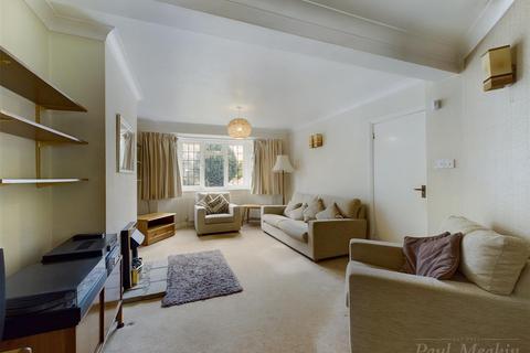 43 The Ruffetts, South Croydon, CR2 7LS