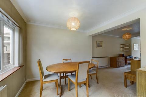 43 The Ruffetts, South Croydon, CR2 7LS