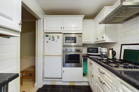 111 Middlefields, Croydon, CR0 9LH