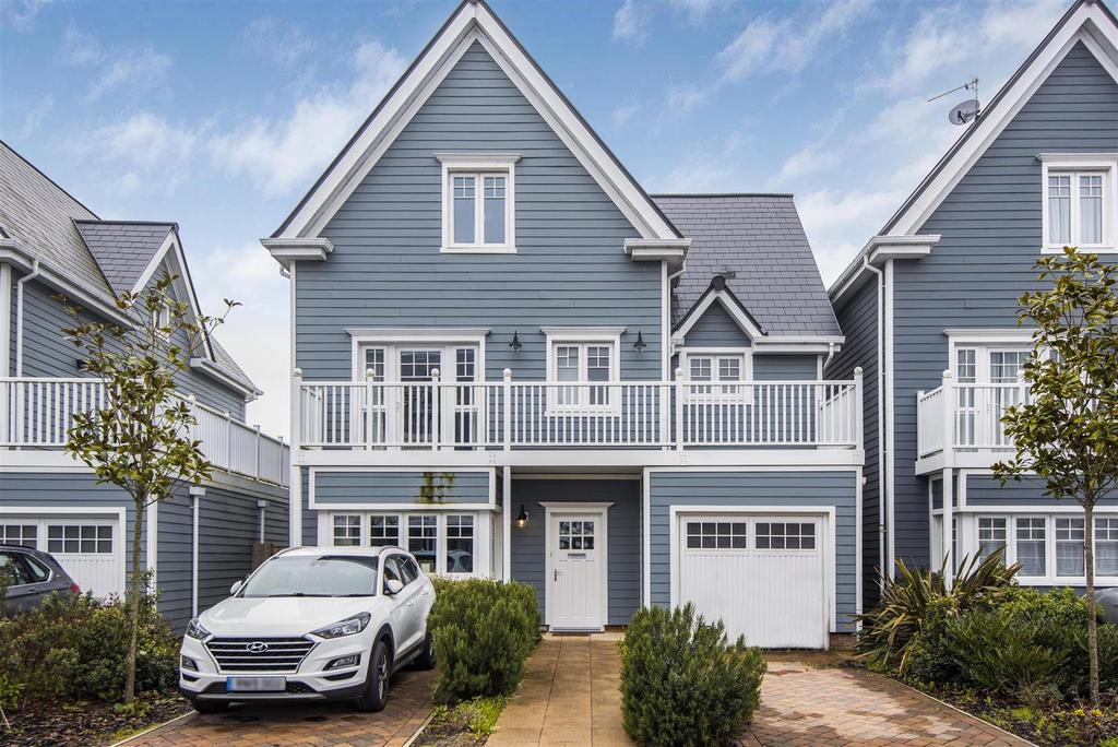 Champlain Street, Reading 5 bed detached house £1,100,000