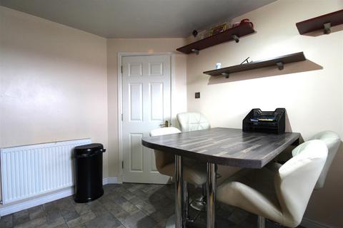2 bedroom flat for sale - Highgrove Court, Renfrew