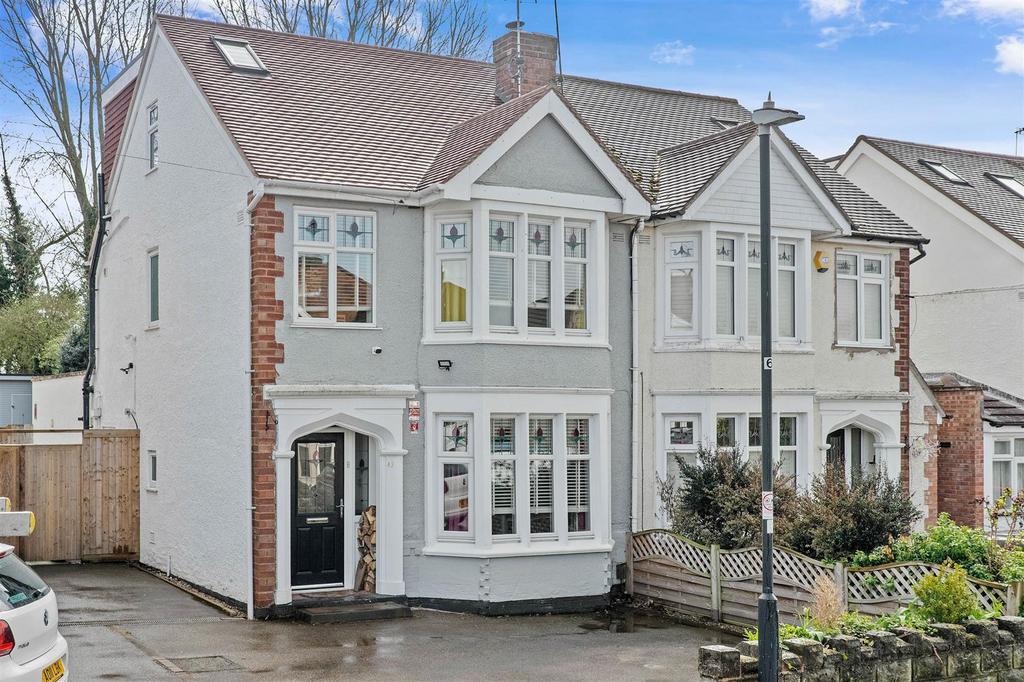 Kinross Road, Leamington Spa 3 bed semidetached house for sale £475,000