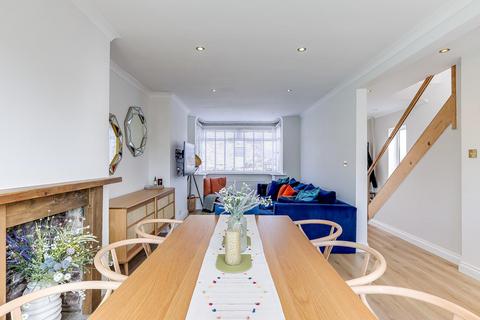 144a Broadgate Lane, Horsforth, Leeds, LS18 4BX