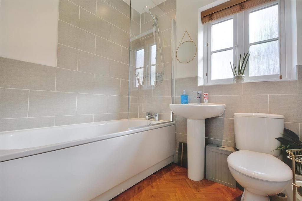 Bathroom.jpeg