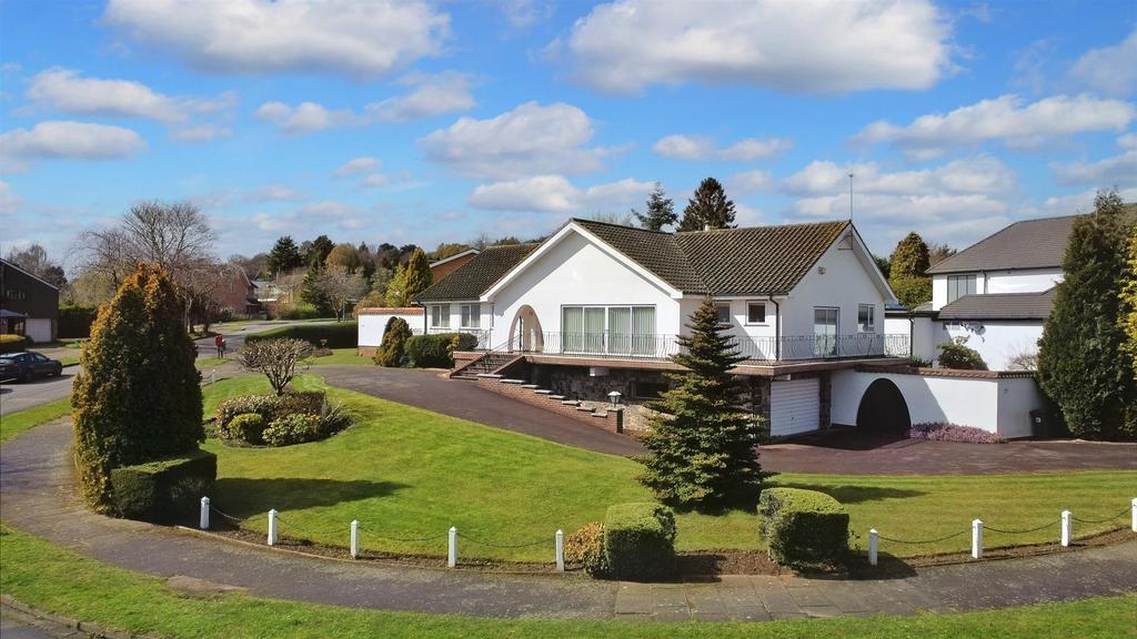 Claremont Avenue, Bramcote, Nottingham 3 bed detached house for sale
