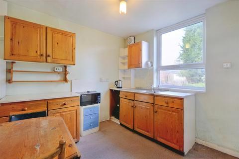 78 Beeston Road, Nottingham, NG7 2JP