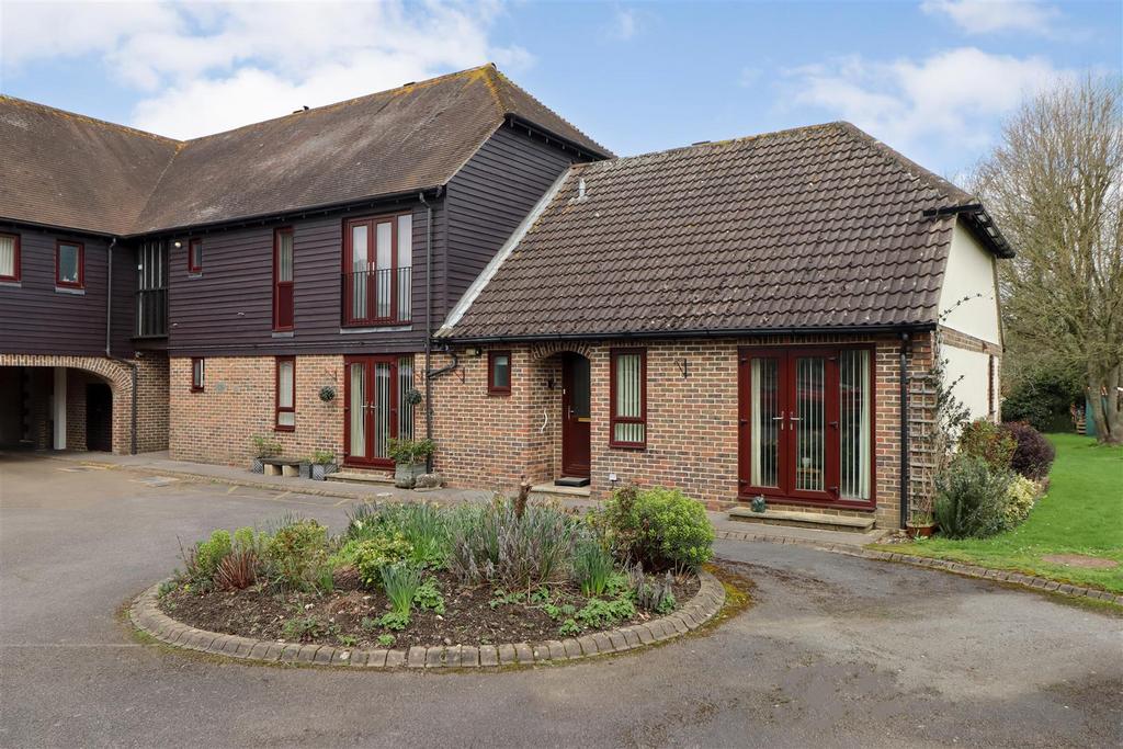Farm Close, Barns Green, Horsham 2 bed retirement property for sale £