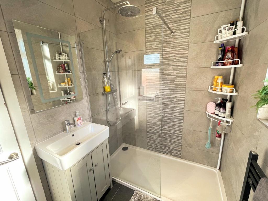 Shower room/w.c