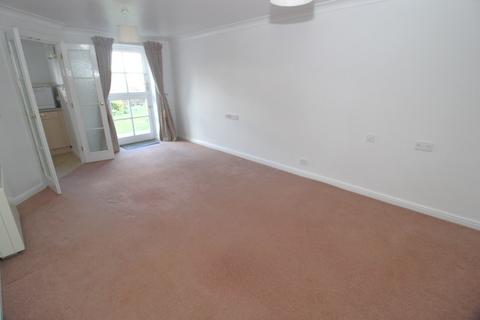 1 bedroom retirement property for sale, Whitings Court, Paynes Park, Hitchin, SG5