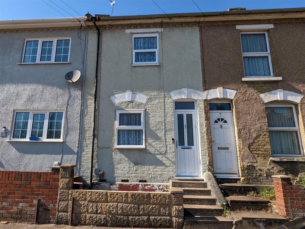 Montfort Road, Strood 3 bed terraced house for sale £240,000
