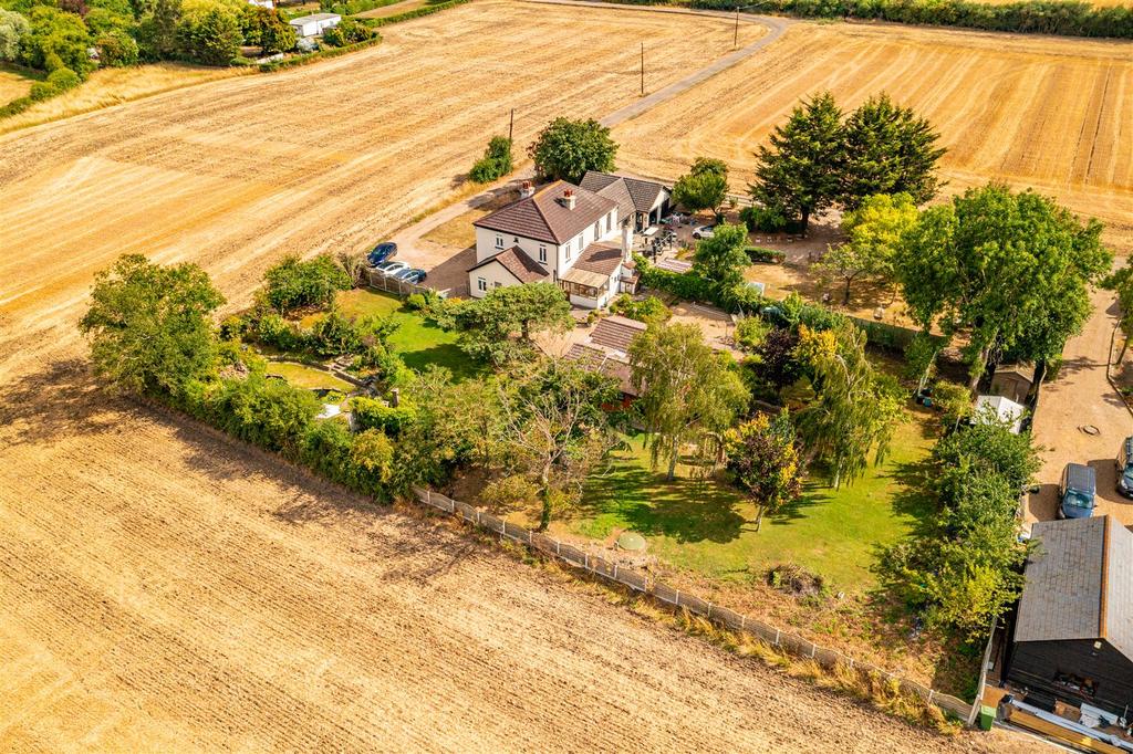 Kitchener road, North Fambridge 3 bed house for sale £775,000