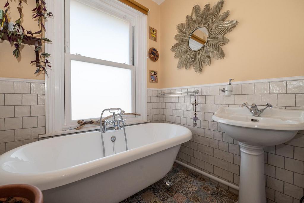First Floor Bathroom