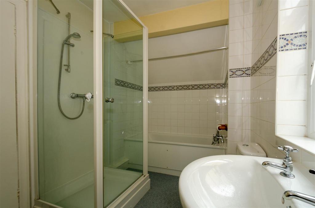 38 Comberton Avenue internal-6.JPG