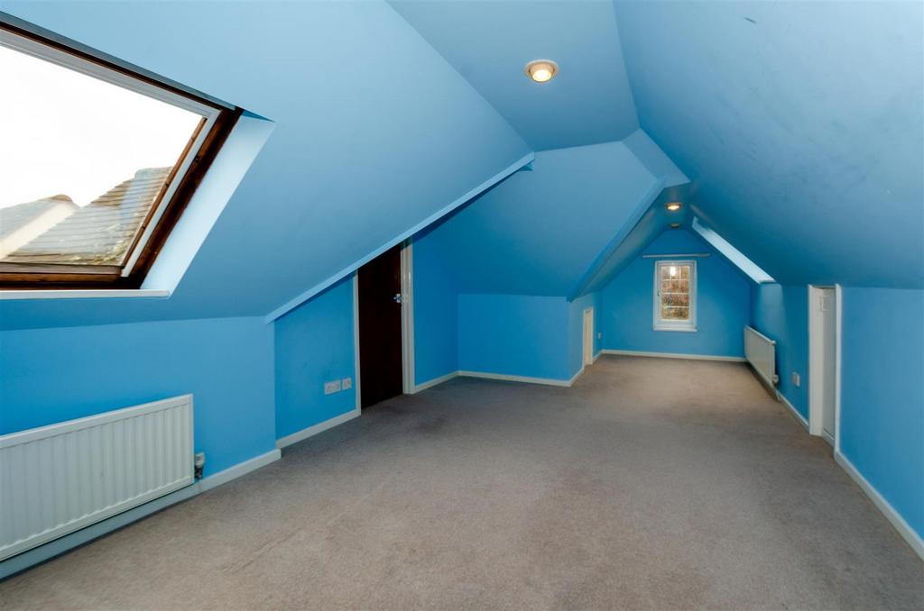38 Comberton Avenue internal-5.JPG