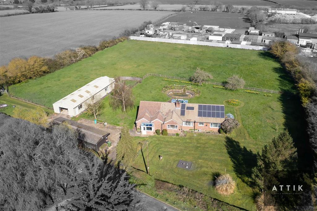 Ipswich Road, Tasburgh 5 bed detached bungalow for sale £680,000