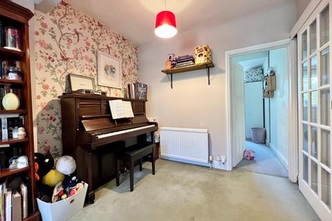 10 The Green, Kingsthorpe, Northampton, NN2 6QD