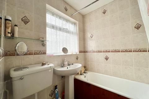 65 Lockwood Close, Northampton, NN2 7SS