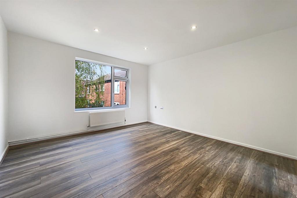Tanyard Close, Tile Hill, Coventry 1 bed £700 pcm (£162 pw)