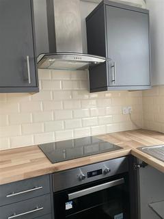 3 bedroom block of apartments for sale - Clay Corner, Chertsey Surrey, KT16 8EZ