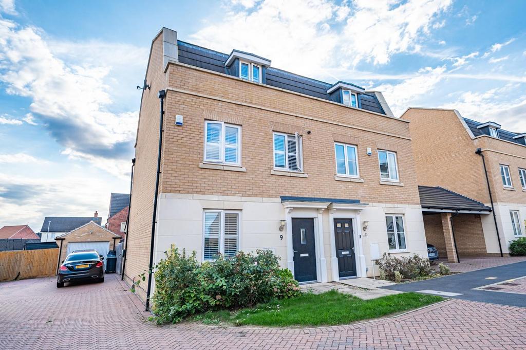 Maltings Close, Flitch Green, Dunmow 3 bed semidetached house for sale