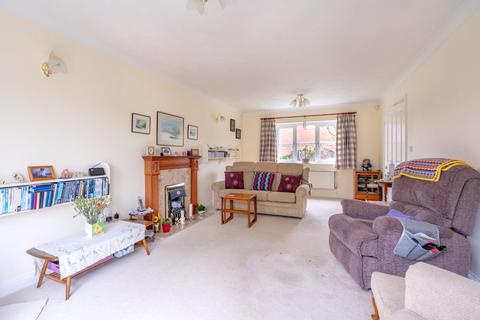 4 bedroom detached house for sale - Executive family home situated within a popular cul de sac in Yatton's North End