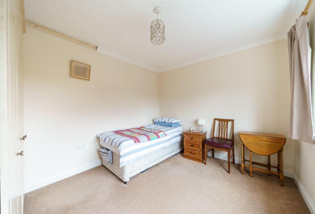 10 bedroom 2.jpg