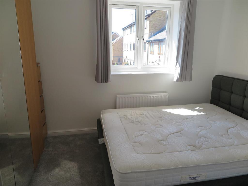 Timber Pond Road, Canada Water 2 bed terraced house £2,100 pcm (£485 pw)