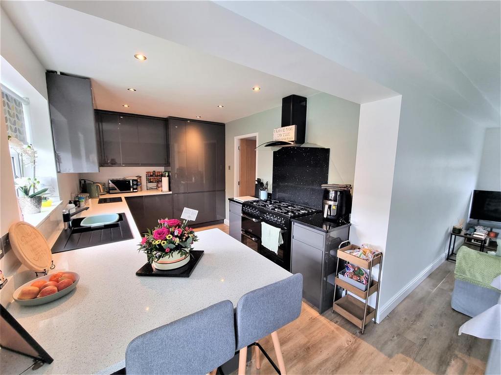 Kitchen Continued