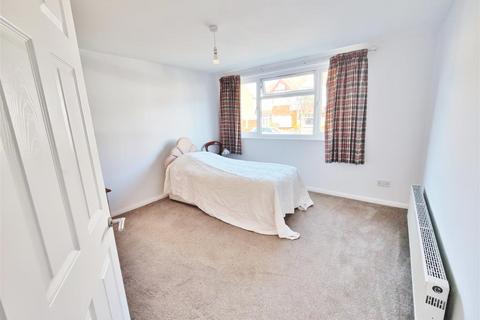 30 Cavendish Gardens, Westcliff-on-sea, SS0 9XS