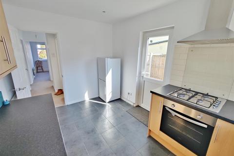 30 Cavendish Gardens, Westcliff-on-sea, SS0 9XS