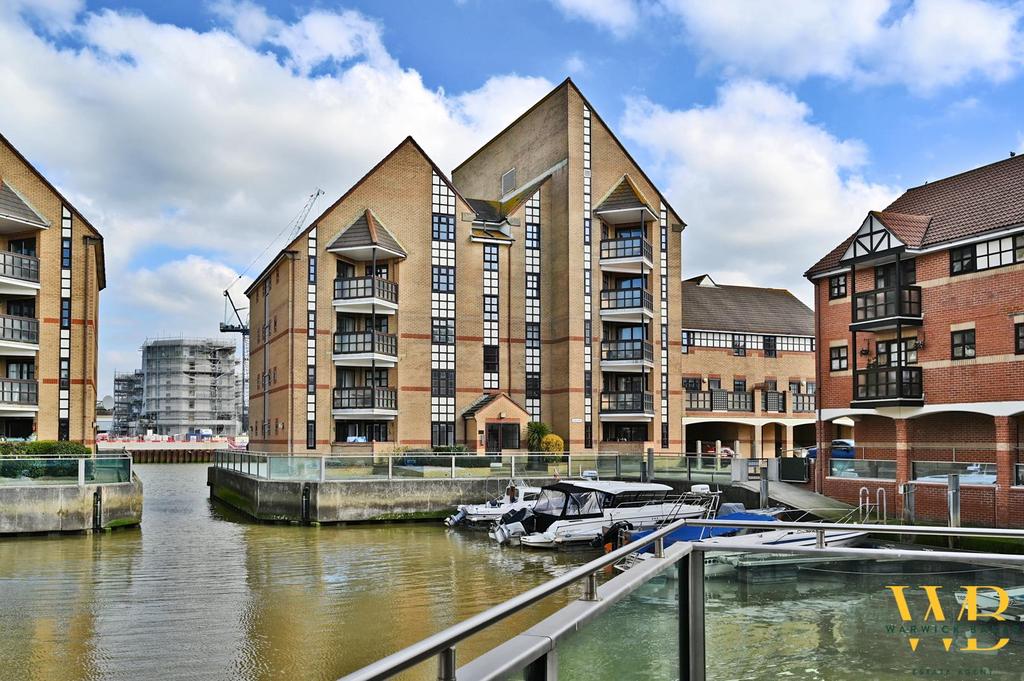 Emerald Quay, ShorehamBySea 2 bed for sale £350,000